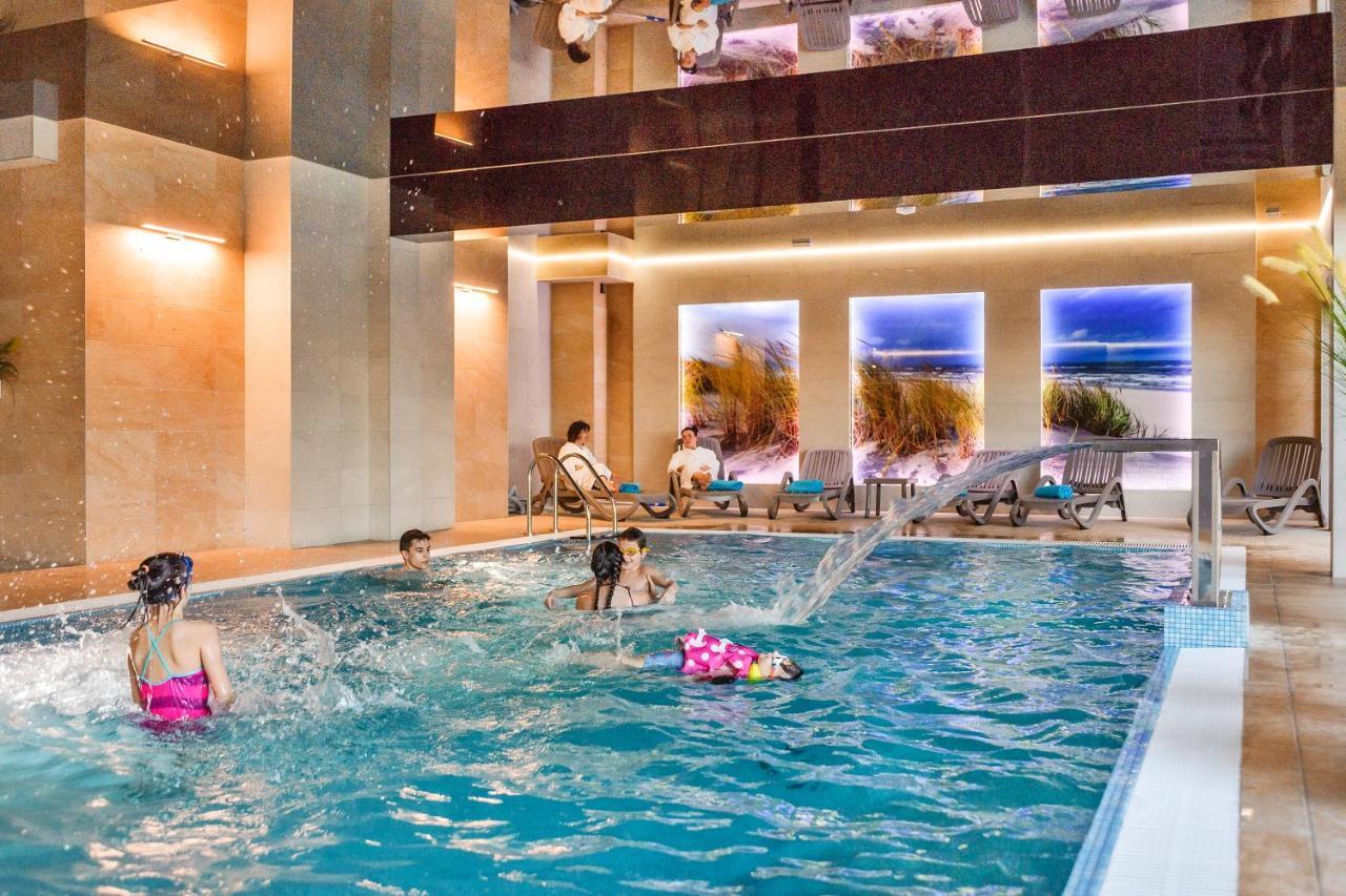 Apartamenty Sun & Snow Kolobrzeg Resorts Z Basenem Buitenkant foto
