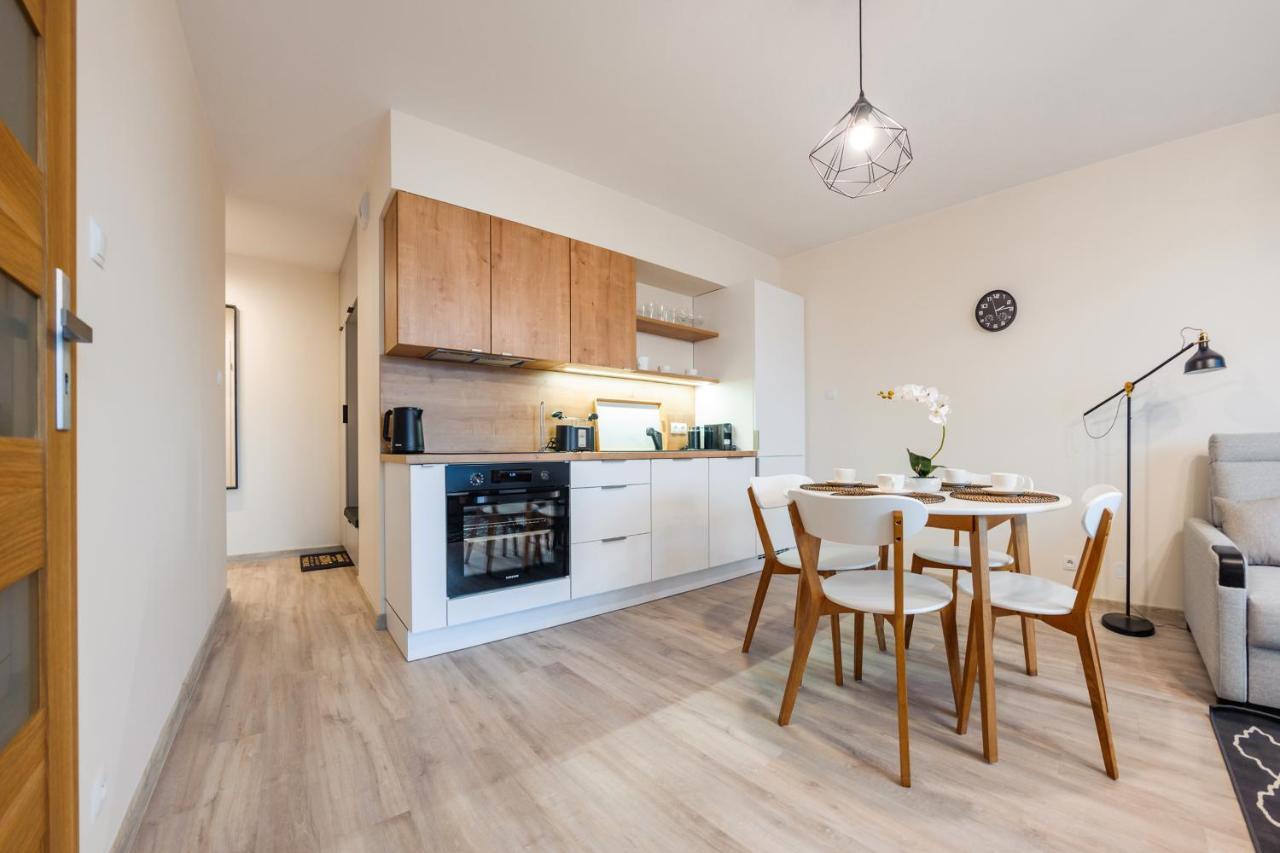 Apartamenty Sun & Snow Kolobrzeg Resorts Z Basenem Buitenkant foto